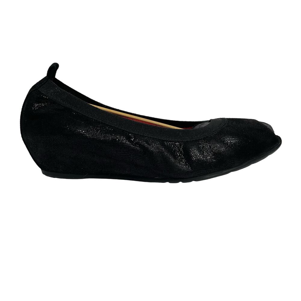 EUC - Pas de Rouge Silva Peep-Toe Wedge
